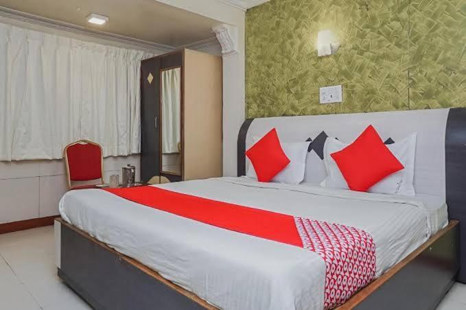 Hotel Tushar Pune Exterior photo