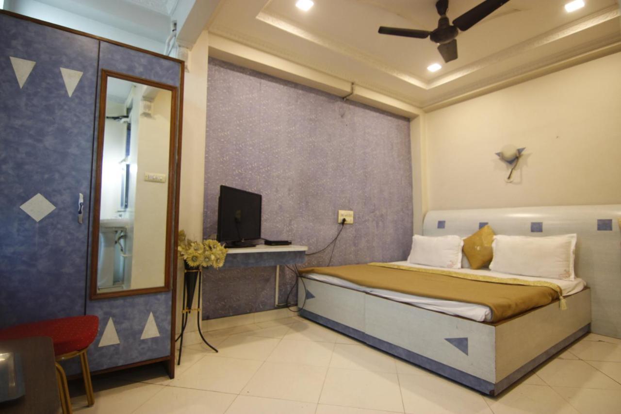 Hotel Tushar Pune Exterior photo